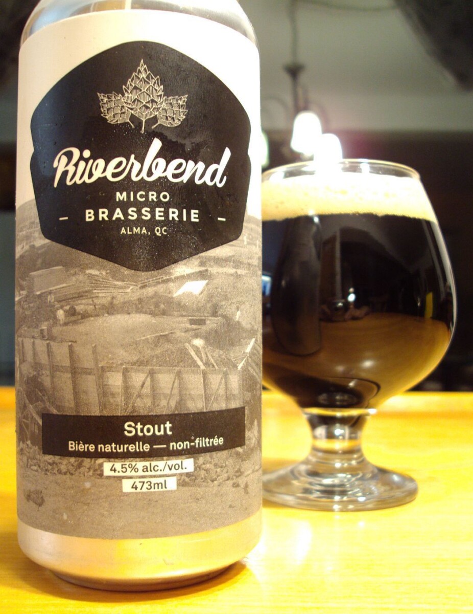 Bière artisanale mousse parfaite