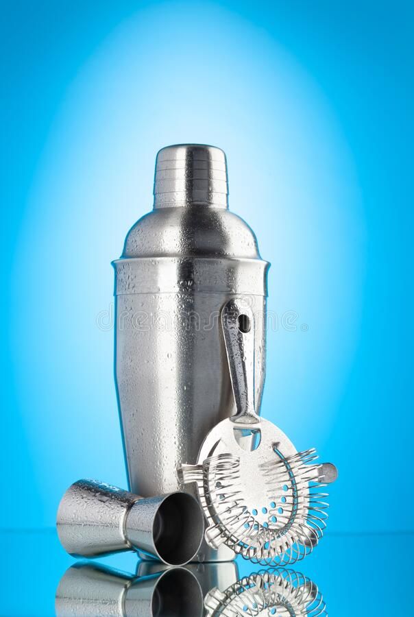 Cocktail shaker service bar