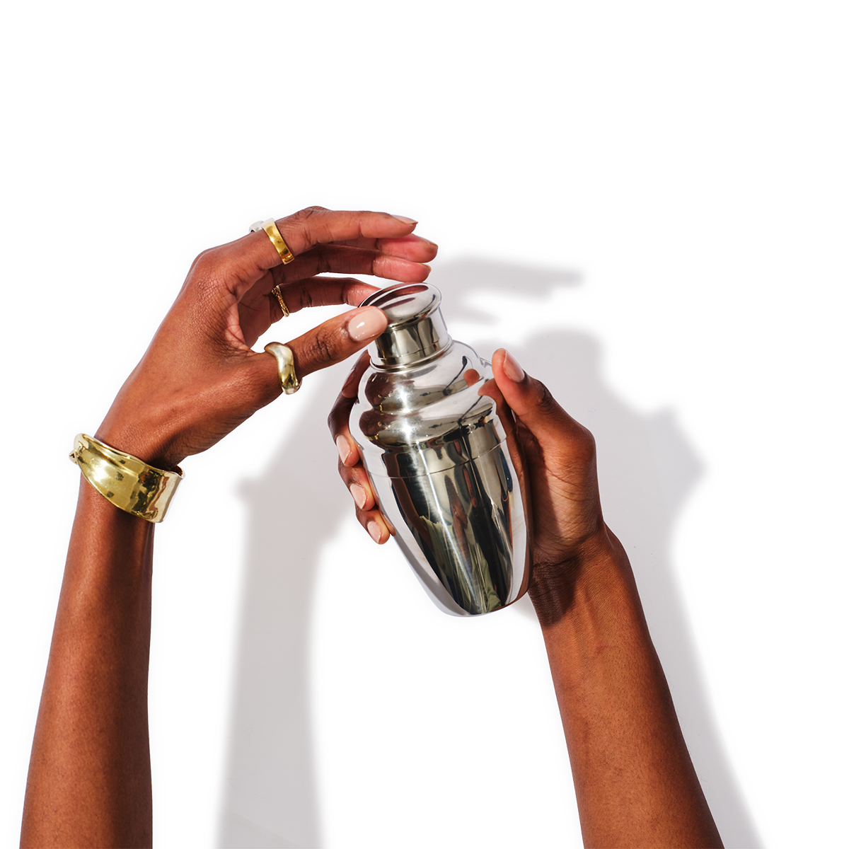 Cocktail shaker service bar