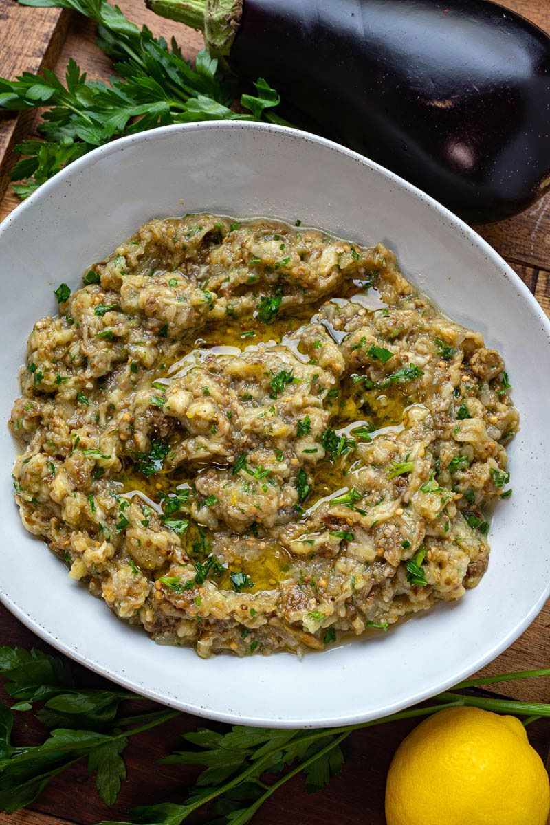 Plat aubergine farcie méditerranéen